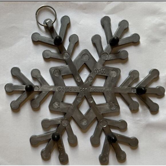 Set Of 4 Copco Cast Aluminum Snowman Snowflake Trivet Baking Cooking Christmas - Picture 3 of 8